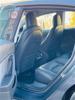 تسلا موديل 3